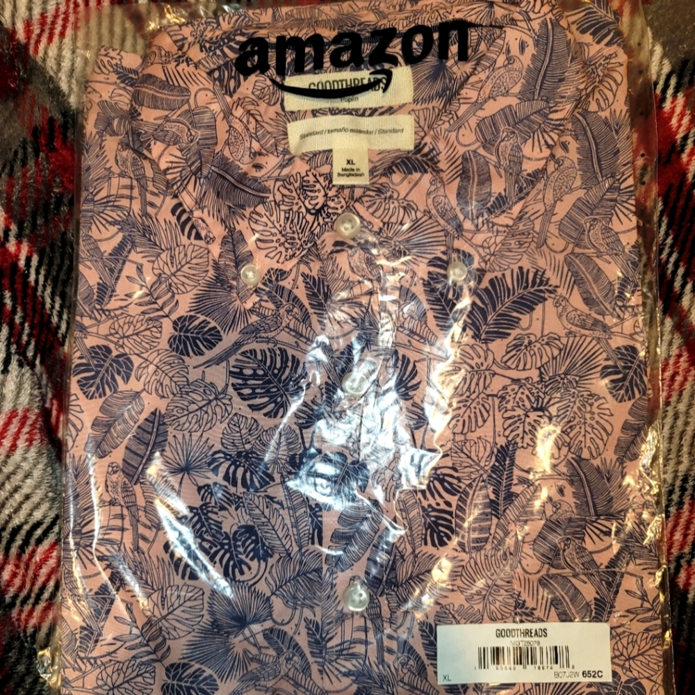 Nwt mens shirt